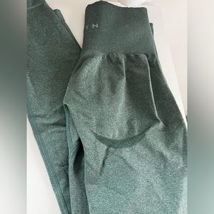 NVGT contour Leggings like new :)